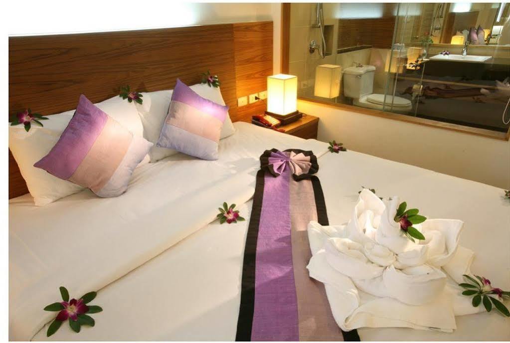 Baan Saikao Plaza Hotel & Service Apartment Koh Chang Exteriör bild